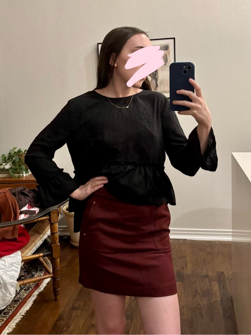 H&M Burgundy Mini Skirt with Zipper - Pencil Style